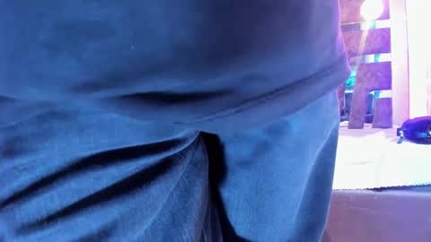 Axell Cross2 online show from March 29, 2:00 am