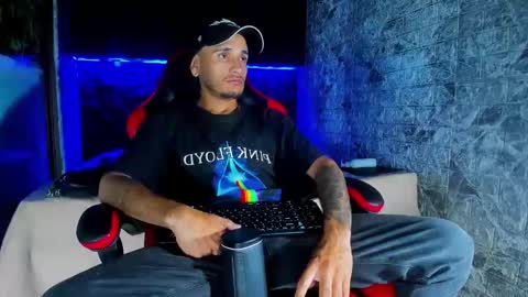 Axell Cross2 online show from April 15, 2:29 am