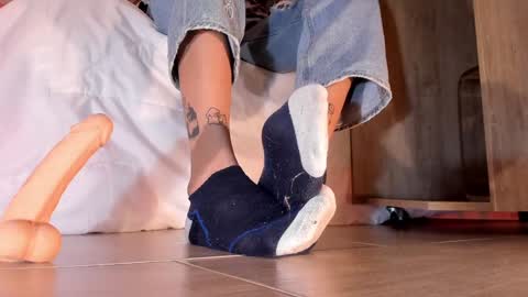 im your little femboy  ALEX   online show from December 29, 2:10 pm