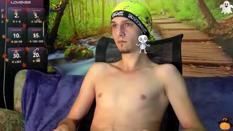 Snapshot of axelmaxximo chatting on November 1, 3:52 am Axxel online show from November 1, 3:52 am