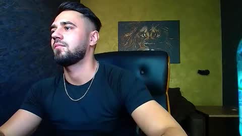 AxelWaylon online show from October 10, 11:20 am