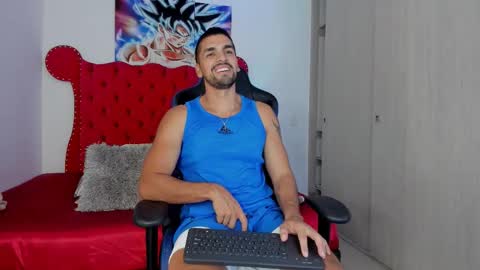 Snapshot of axelwinters_ chatting on November 24, 7:02 pm Axel online show from November 24, 7:02 pm