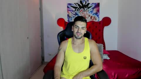 Snapshot of axelwinters_ chatting on May 5, 10:56 am Axel online show from May 5, 10:56 am