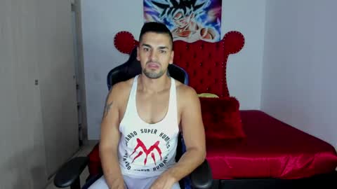 Snapshot of axelwinters_ chatting on June 2, 11:12 am Axel online show from June 2, 11:12 am