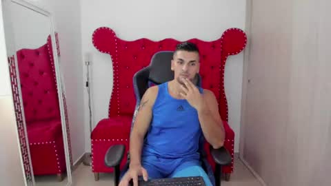 Snapshot of axelwinters_ chatting on June 26, 8:13 pm Axel online show from June 26, 8:13 pm