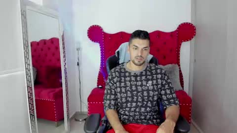 Snapshot of axelwinters_ chatting on July 4, 12:55 pm Axel online show from July 4, 12:55 pm