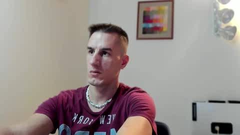 Axl online show from December 20, 6:15 pm