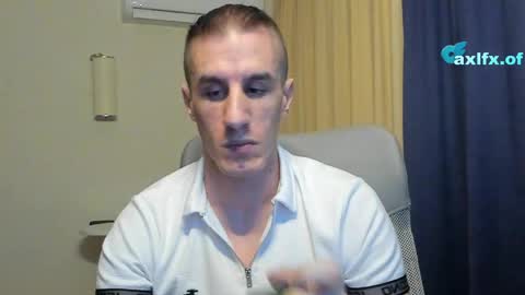 Axl online show from April 17, 10:35 pm