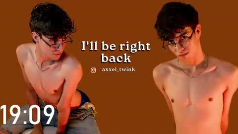 Snapshot of axxxel_twink chatting on July 21, 2:14 am Axxxel online show from July 21, 2:14 am
