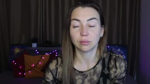 Jully online show from February 27, 1:48 am