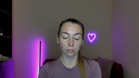 Jully online show from March 5, 9:38 am