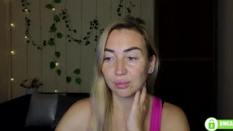 Jully online show from October 26, 6:25 pm