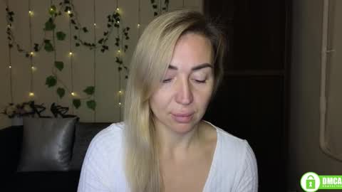 Jully online show from November 14, 6:45 am