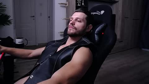 Snapshot of aydanblakeofficial chatting on November 12, 10:09 pm Aydan Blake Official online show from November 12, 10:09 pm