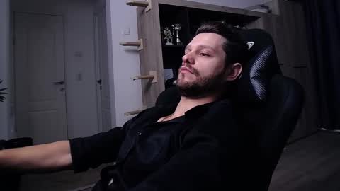 Snapshot of aydanblakeofficial chatting on November 13, 11:20 am Aydan Blake Official online show from November 13, 11:20 am