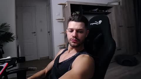 Snapshot of aydanblakeofficial chatting on November 19, 8:14 am Aydan Blake Official online show from November 19, 8:14 am