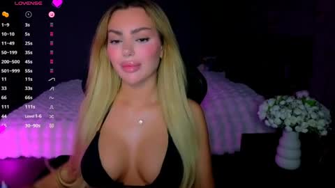  Ayla Demir  online show from May 30, 8:06 pm