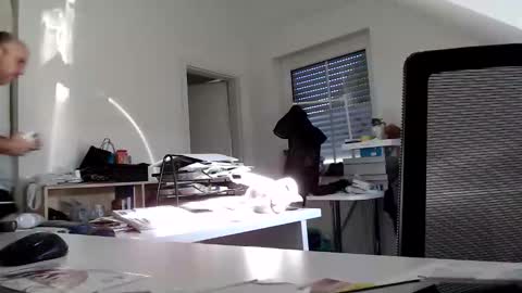 Snapshot of aylinniyerim chatting on February 25, 9:19 am aylinniyerim online show from February 25, 9:19 am