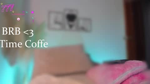 Snapshot of aylinz chatting on March 1, 11:40 pm Alish online show from March 1, 11:40 pm