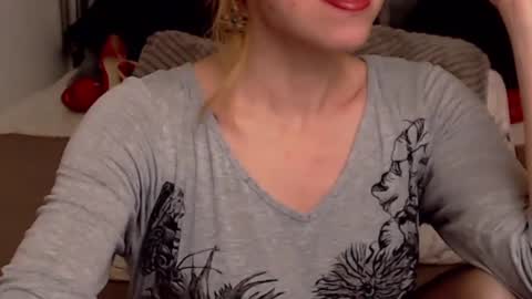 aylynrichard online show from January 4, 6:09 am