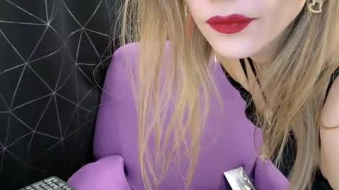 Dominatrix Queen online show from February 5, 6:48 pm