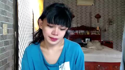 aymkyline online show from December 14, 4:40 am