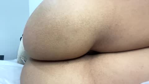 Ayra online show from November 20, 11:10 am