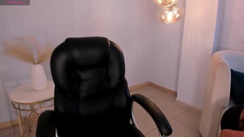 Ayshel online show from September 19, 3:30 am