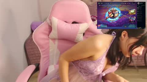 Snapshot of ayumi_tanaka chatting on October 28, 5:15 pm online show from October 28, 5:15 pm