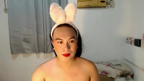 Snapshot of ayumibahogbilat chatting on February 5, 11:48 am ayumi online show from February 5, 11:48 am