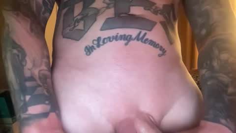 Snapshot of az_tatts chatting on January 16, 5:33 am az_tatts online show from January 16, 5:33 am