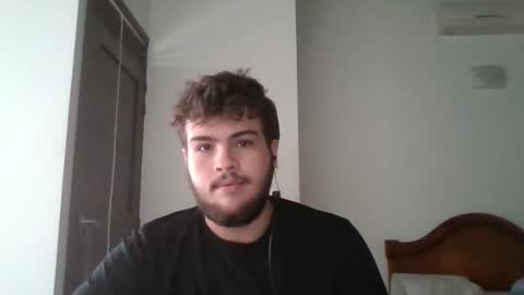 Snapshot of azahal33 chatting on April 1, 11:55 am azahal33 online show from April 1, 11:55 am