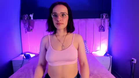 Snapshot of azahara_18 chatting on July 2, 5:19 pm Azahara online show from July 2, 5:19 pm