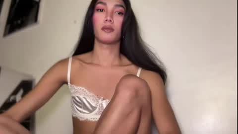 azalea_cum69 online show from April 21, 8:09 am