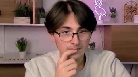 Snapshot of azen_rush chatting on December 15, 7:18 pm azen_rush online show from December 15, 7:18 pm