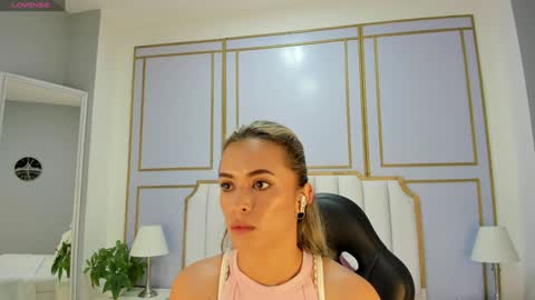 Ale online show from December 30, 11:04 am