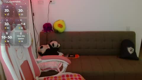 Azu  online show from April 11, 12:15 am