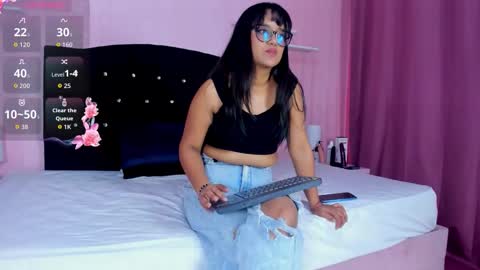 azul_moonn online show from October 12, 3:38 am