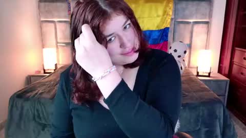 Snapshot of azul_veraa chatting on July 1, 12:18 pm Azul online show from July 1, 12:18 pm