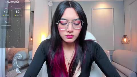 Azura online show from November 18, 7:18 pm