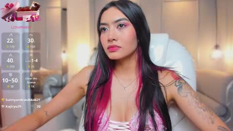 Azura online show from February 13, 8:05 pm