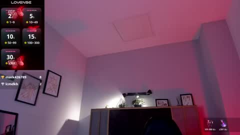 Snapshot of azurra_amatto2 chatting on May 29, 11:25 pm Azurra online show from May 29, 11:25 pm