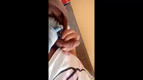 Snapshot of azze67 chatting on March 22, 8:18 am azze67 online show from March 22, 8:18 am