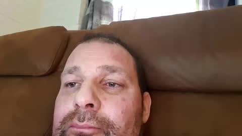 Snapshot of b1295457 chatting on March 4, 11:49 am b1295457 online show from March 4, 11:49 am