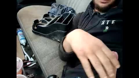 b269852976100 online show from April 13, 8:47 pm