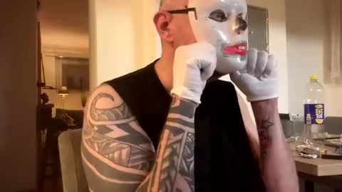 Snapshot of b33fdaddy chatting on November 9, 9:57 pm BEEF DADDY online show from November 9, 9:57 pm