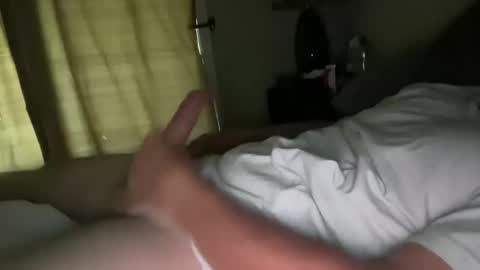 Snapshot of b_boy20166 chatting on October 17, 4:42 pm b_boy20166 online show from October 17, 4:42 pm