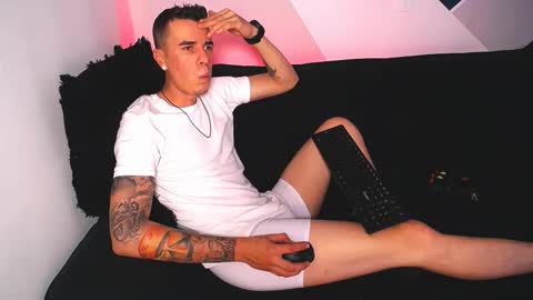 baan9 online show from February 4, 1:48 pm