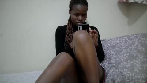 Snapshot of babby_sweethot chatting on December 1, 6:24 pm Shee online show from December 1, 6:24 pm