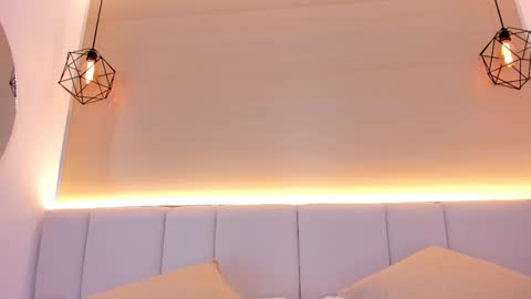 Katty  online show from November 20, 7:35 pm